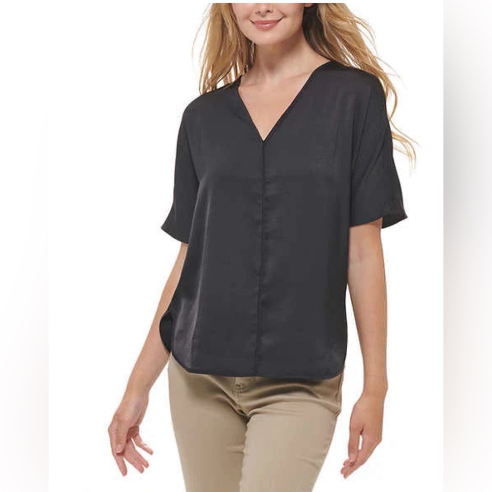 DKNY Jeans Ladies Short Sleeve V-Neck Top
